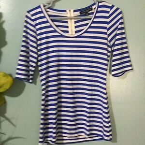 Green envelope striped tee  